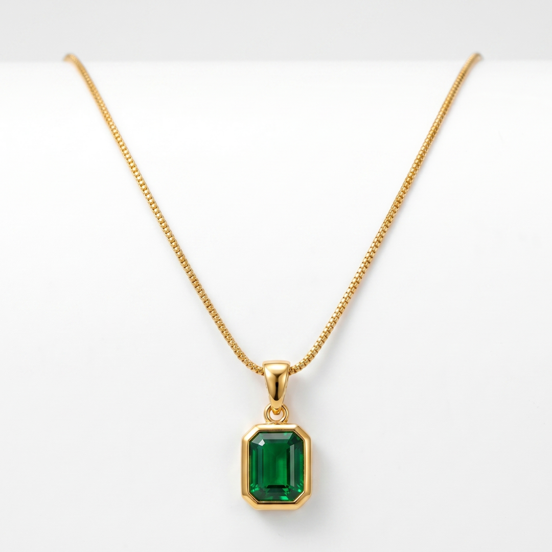 The Royal Green Solitaire Chain