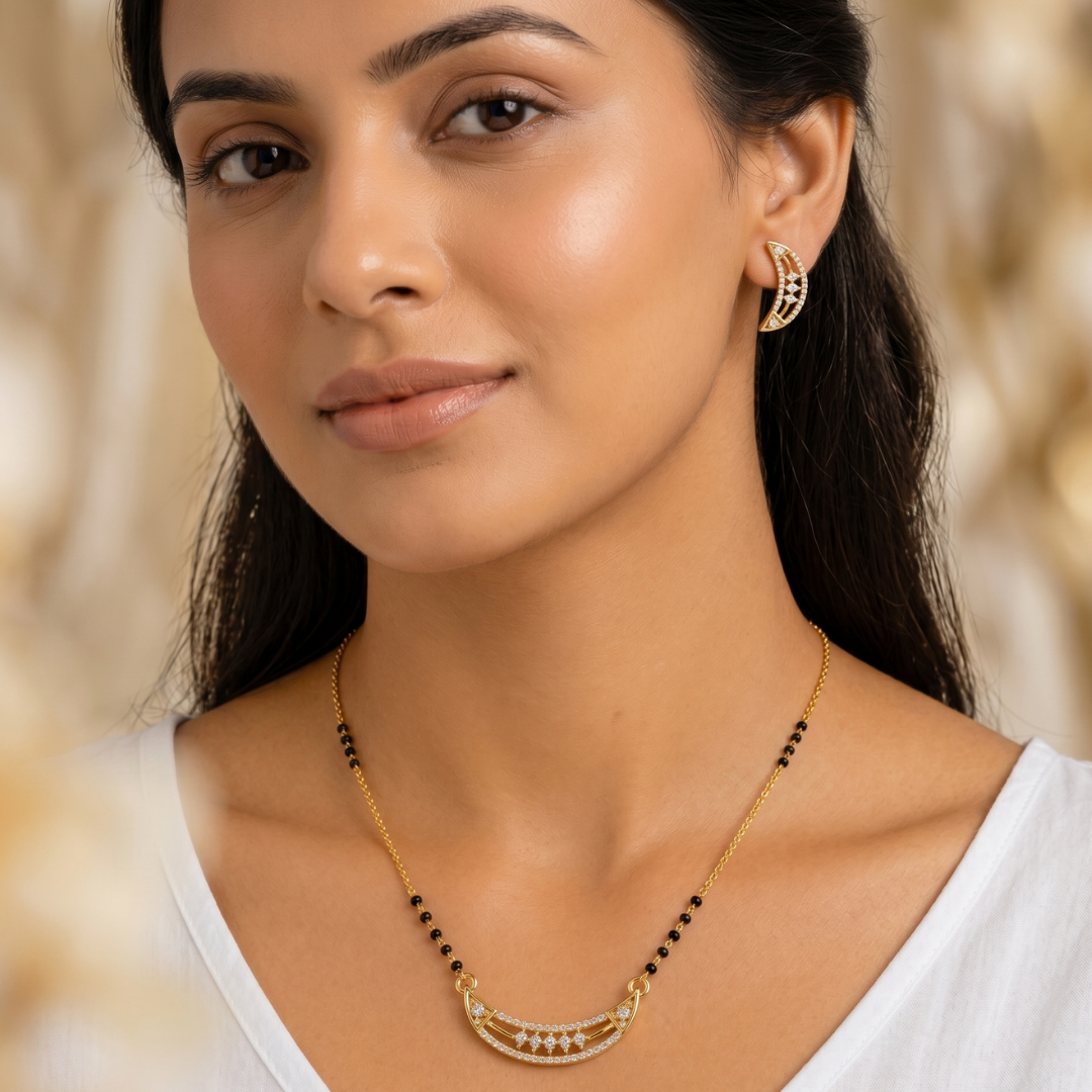 The 'Chandrika' Crescent Mangalsutra
