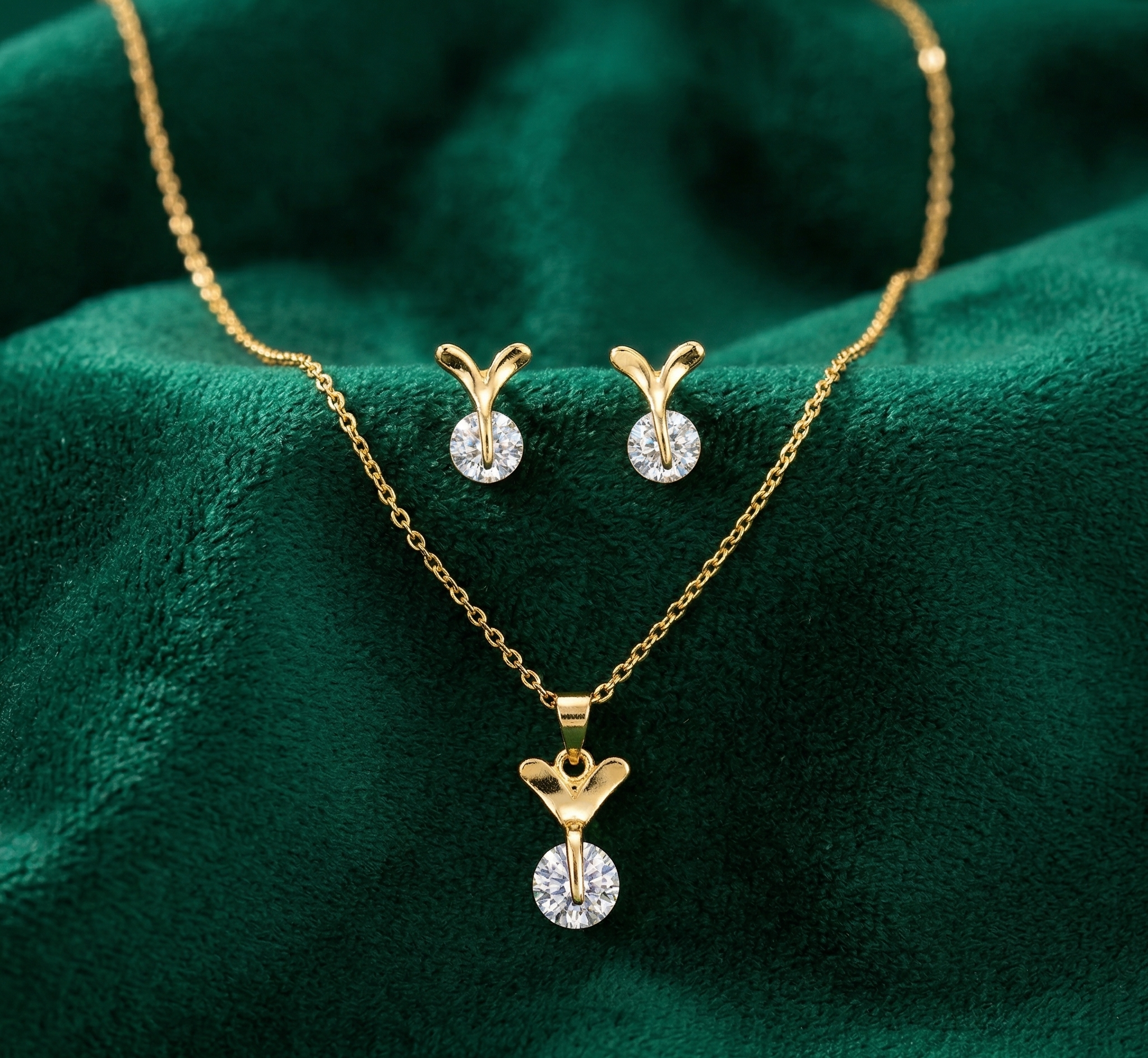Winged Radiance Pendant Set