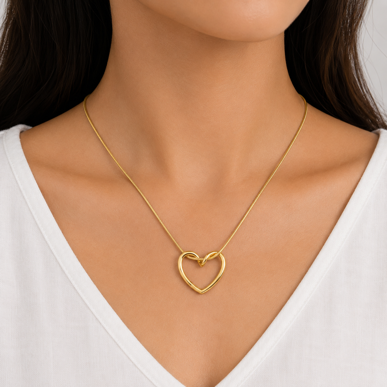 The 'Zara' Interwoven Heart Necklace