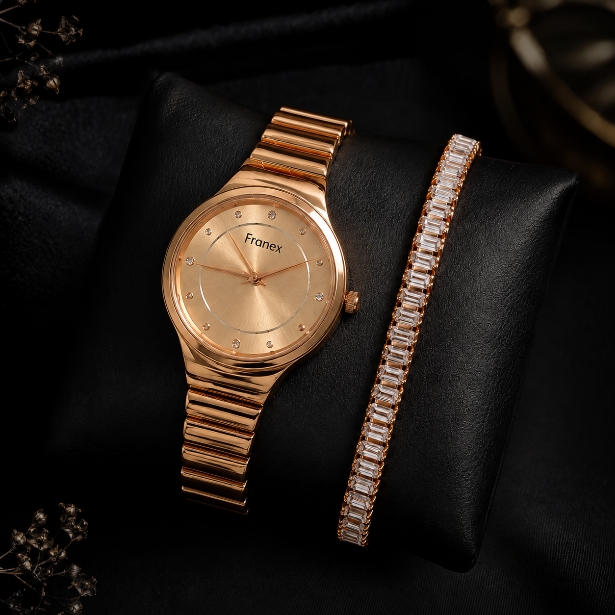 The TEJVIRA Vintage Gold Watch Duo