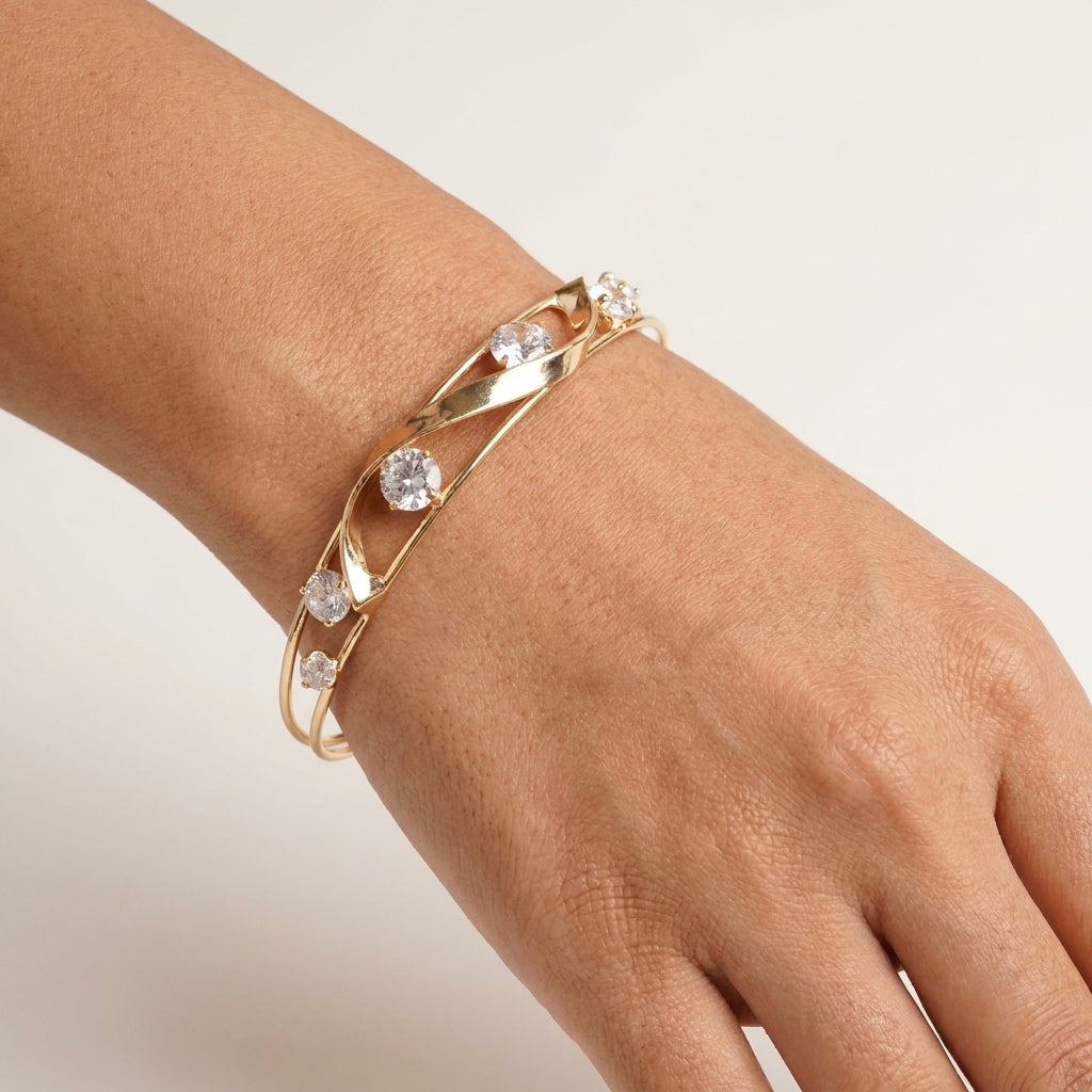 The 'Aura' Interlocking Wave Bracelet