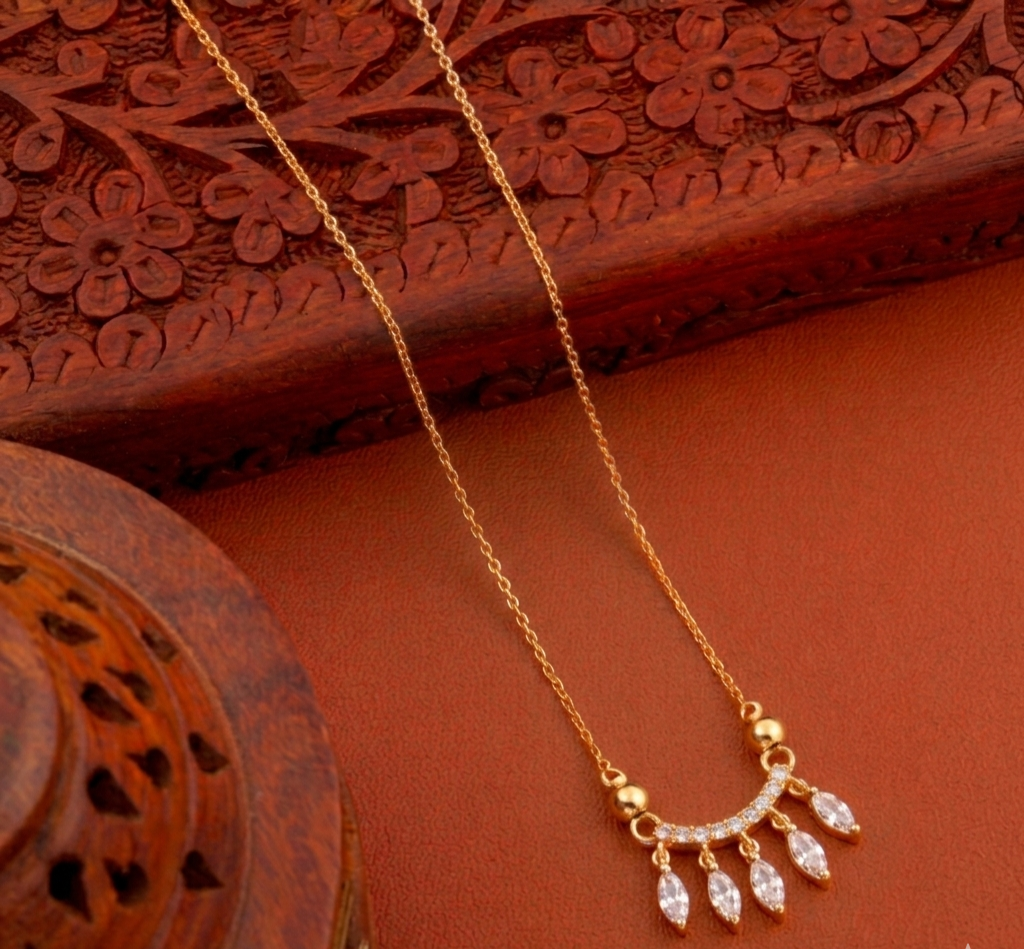 The Crystal Fringe Chain